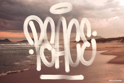 Trendy Procreate Brushes Bundle + Bonus Font - Artixty
